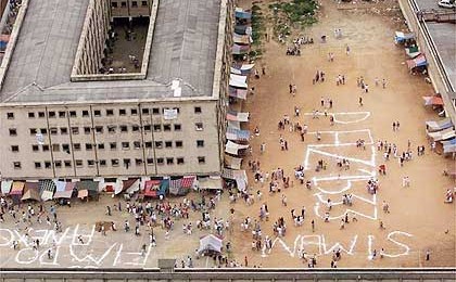 Agentes penitenciários rejeitam proposta do governo e mantêm greve em SP