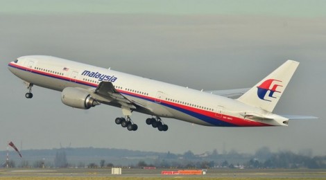 Marinha dos EUA realiza operações de busca do voo da Malaysian Airlines 