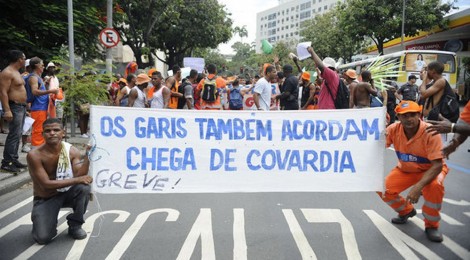 Rio acumula lixo nas ruas após Carnaval com greve de garis