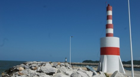 Molhe de Navegantes fechado para obras