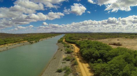 Águas do Rio São Francisco chegam ao estado do Ceará