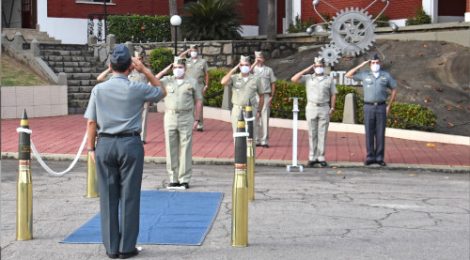 Centro Tecnológico do Corpo de Fuzileiros Navais recebe visita do Comandante da Marinha