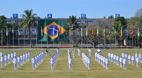 CIAGA realiza cerimônia de juramento à Bandeira