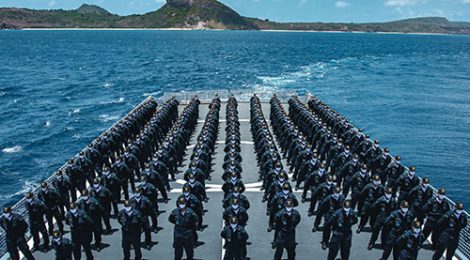 Navio-Escola “Brasil” realiza Ação de Presença no Arquipélago de Fernando de Noronha