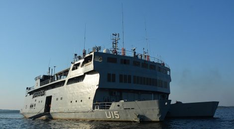 Comandante de Operações Navais visita projeto-piloto do Serviço de Monitoramento Marítimo e Fluvial no 1º Distrito Naval