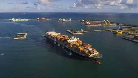 Porto de Suape passa a oferecer desconto tarifário para navios com baixa emissão de gases poluentes