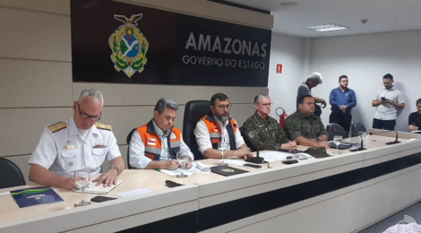 Marinha atua no enfrentamento à estiagem no Amazonas