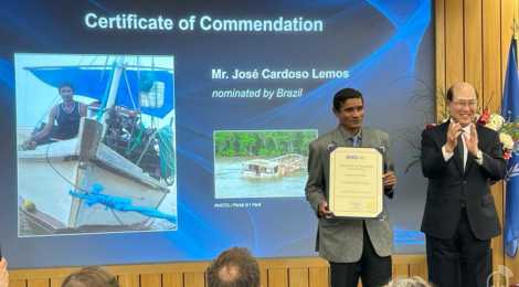 Pescador brasileiro recebe prêmio da IMO por bravura