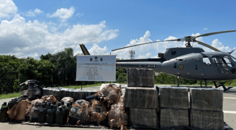 Ação Coordenada da Marinha do Brasil Resulta em Grande Apreensão de Contrabando no Rio Iguaçu