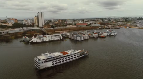 Rio Negro volta a subir, muda paisagens e reaquece economia de Manaus