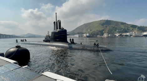 MARINHA CELEBRA PRIMEIRA ATRACAÇÃO DO SUBMARINO “HUMAITÁ” EM MOCANGUÊ