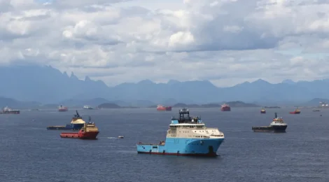 Remoção de navios abandonados na Baía de Guanabara será no 2º semestre